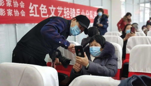 天津新时代文明实践 摄影服务进社区，定格群众幸福瞬间